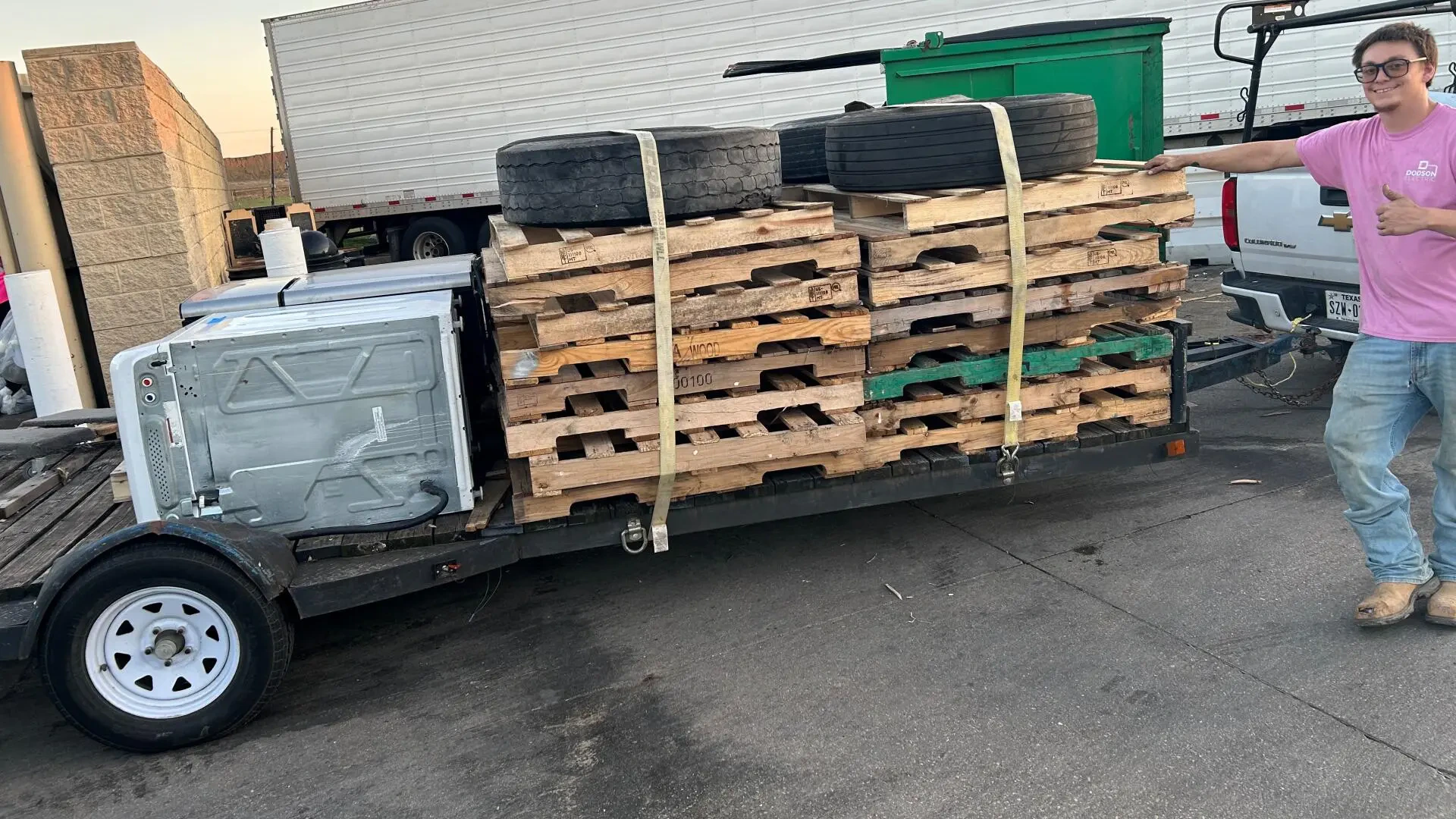 Work photo for Large Load Junk Removal utilizing Efficient Trailer Hauling $500