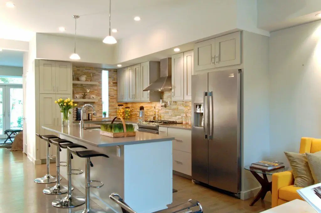 Work photo for Kitchen Renovation Service: Standard 10 x 10 Cabinets and Labor $9228.72