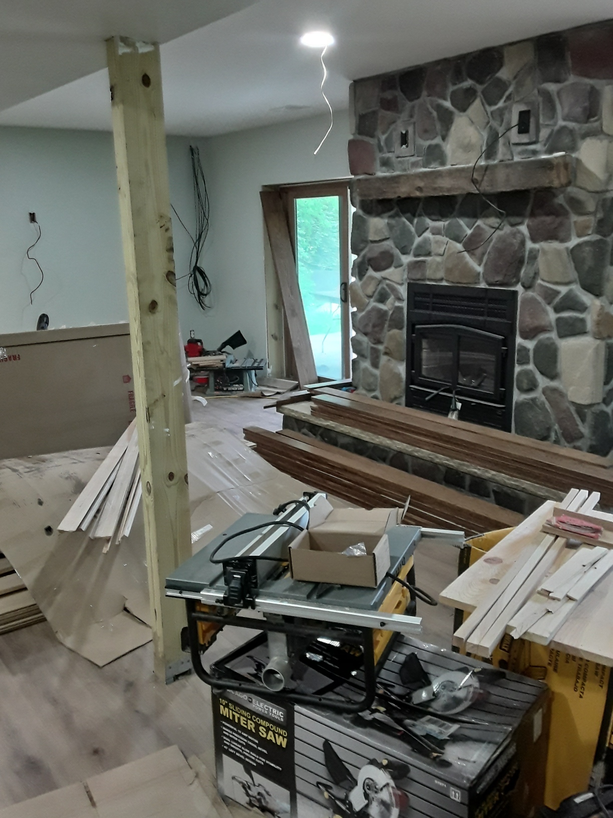 Seller work photo for Carpenter looking for jobs in the Grove City area